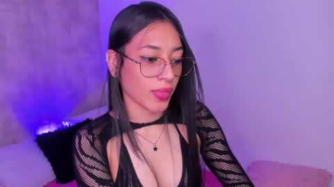 Snapshot of becky__g chatting on October 9, 2025, 5:16 am becky__g online show from October 9, 2025, 5:16 am