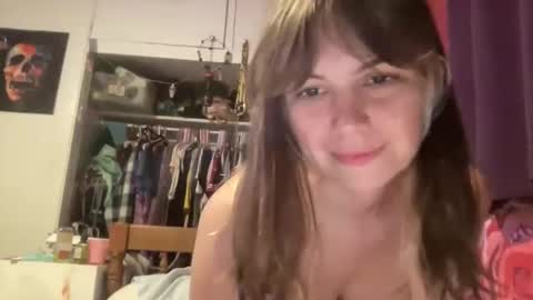 beebeebuzzzzzz online show from March 4, 2026, 7:36 am