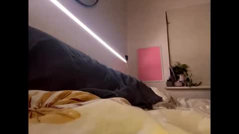 beeinmedeep online show from October 30, 2025, 4:08 pm