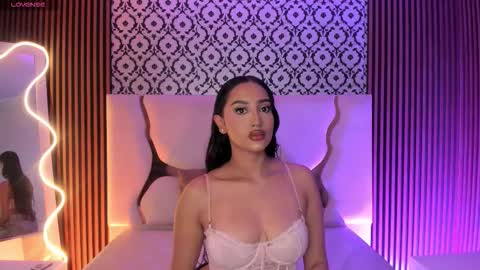 Snapshot of beella_tay1 chatting on February 11, 2026, 11:48 am BELLA online show from February 11, 2026, 11:48 am