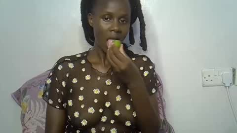 beeswee online show from December 23, 2024, 10:23 pm