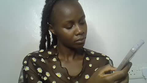 beeswee online show from December 24, 2024, 8:05 pm