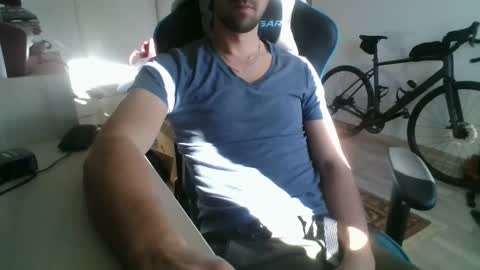 Snapshot of bel7ebite chatting on December 26, 2024, 11:43 am bel7ebite online show from December 26, 2024, 11:43 am