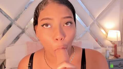 Bela online show from March 11, 2025, 11:37 pm