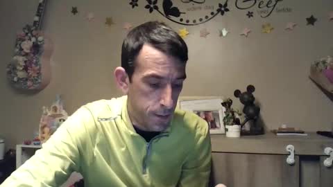 Snapshot of belgianboy33 chatting on April 14, 2026, 2:50 am Dreamcock online show from April 14, 2026, 2:50 am