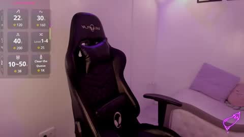 Bella online show from September 12, 2025, 2:39 pm