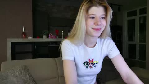 Bella online show from March 1, 2025, 8:31 pm