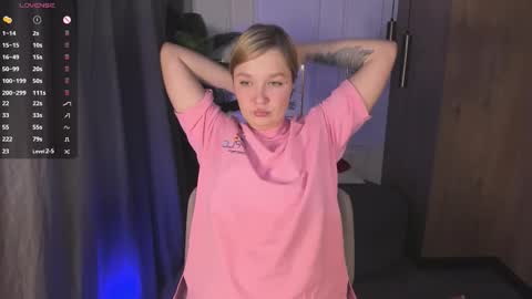 Bella online show from September 19, 2025, 1:23 pm