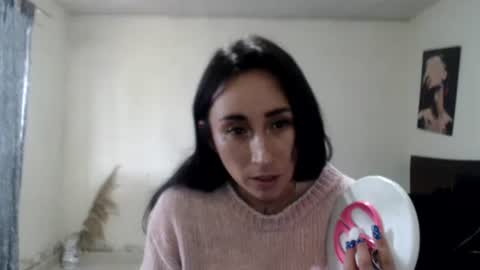 bella_luna34 online show from June 3, 2026, 4:45 pm