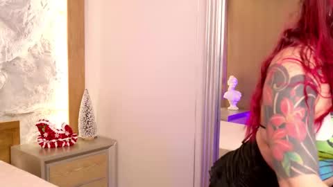  BELLA  online show from November 28, 2025, 4:20 pm