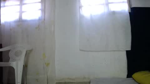 bella_sexy99 online show from December 6, 2024, 2:06 pm