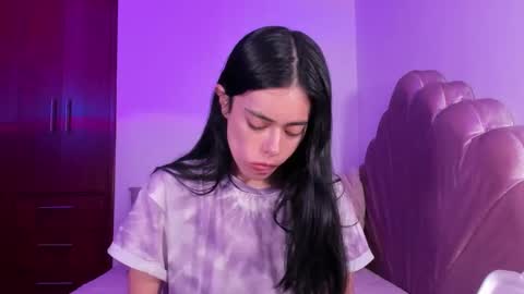 Snapshot of bella_sun_ chatting on February 22, 2026, 4:24 am Valeria Model Independent online show from February 22, 2026, 4:24 am