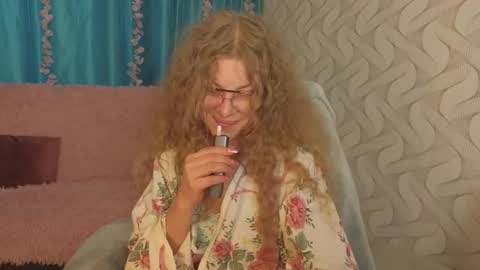 Snapshot of bella_swonn_ chatting on January 13, 2026, 2:22 pm Bella online show from January 13, 2026, 2:22 pm