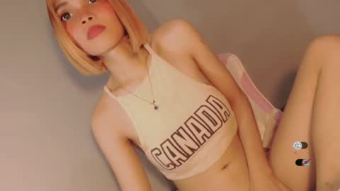 Bella online show from December 17, 2024, 2:01 am