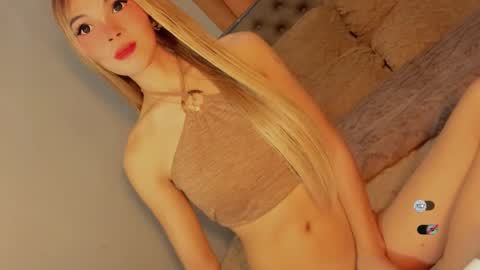 Bella online show from September 29, 2025, 3:22 am