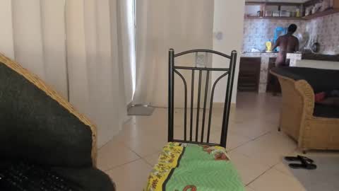 Bella sweetpea online show from March 3, 2025, 6:15 am