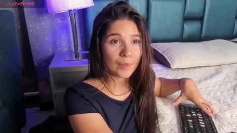 Bella Becca  online show from November 23, 2025, 6:30 pm