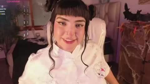 Snapshot of bellaa_miller chatting on October 16, 2025, 8:10 pm Bella online show from October 16, 2025, 8:10 pm