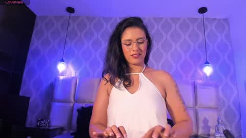 bellaagrace online show from April 9, 2026, 4:56 am