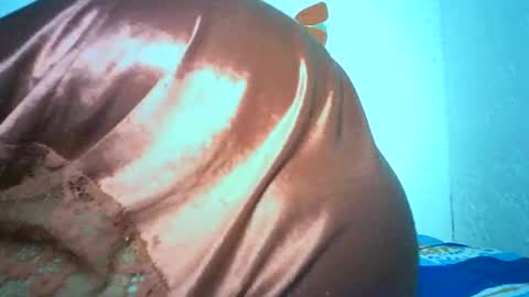 Bella online show from December 6, 2024, 11:54 am