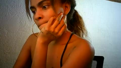 Bella online show from February 20, 2025, 6:17 am