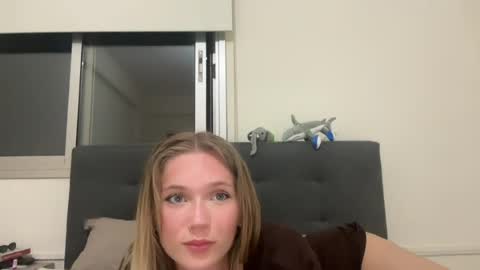 Bella Bloom online show from May 26, 2026, 5:53 pm