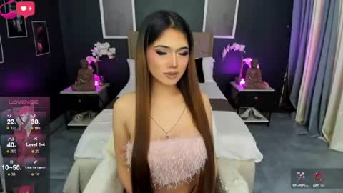 Snapshot of bellabrown_19xxx chatting on June 19, 2026, 3:44 am Bella online show from June 19, 2026, 3:44 am