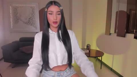  Bella C  online show from November 10, 2025, 8:08 pm