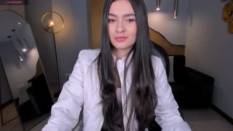 Bella  online show from October 8, 2025, 3:48 am