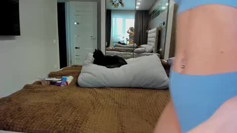 Snapshot of bellaflexy chatting on December 2, 2024, 5:15 am BellaFlexy online show from December 2, 2024, 5:15 am