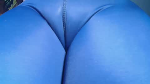 Snapshot of bellangel_ chatting on December 19, 2024, 1:07 am Camille  online show from December 19, 2024, 1:07 am