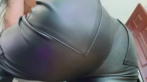 Snapshot of bellangel_ chatting on September 26, 2025, 9:41 pm Camille  online show from September 26, 2025, 9:41 pm