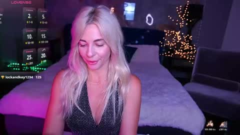 Bella online show from May 7, 2026, 8:14 pm