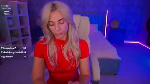 Bella online show from June 14, 2026, 2:24 am