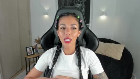 CALL ME BELLA online show from March 4, 2026, 2:39 am