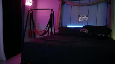 Bellaskeykeeper online show from April 6, 2026, 8:15 am