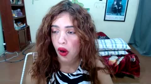 Snapshot of belle_katty000 chatting on March 12, 2025, 7:06 pm SOFIA online show from March 12, 2025, 7:06 pm