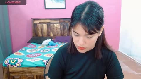 Snapshot of belle_katty000 chatting on October 4, 2025, 8:40 pm SOFIA online show from October 4, 2025, 8:40 pm