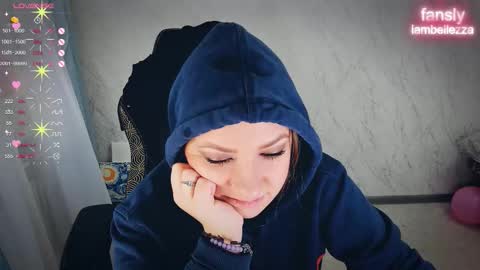 Your Annabelle Wolf  online show from November 28, 2025, 11:35 am