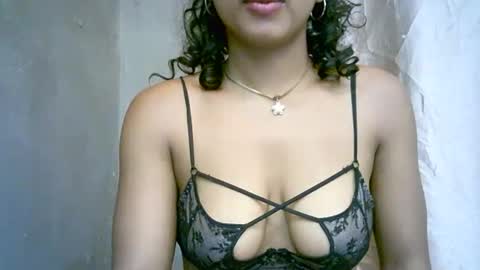 Snapshot of bellibellah chatting on February 19, 2026, 6:09 am BelliBellah online show from February 19, 2026, 6:09 am