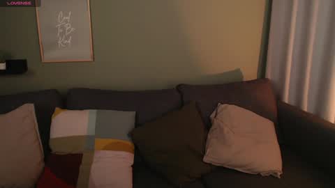 Bella online show from January 29, 2025, 12:33 am