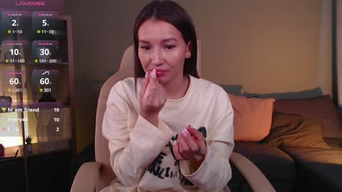 Bella online show from February 3, 2025, 9:30 am