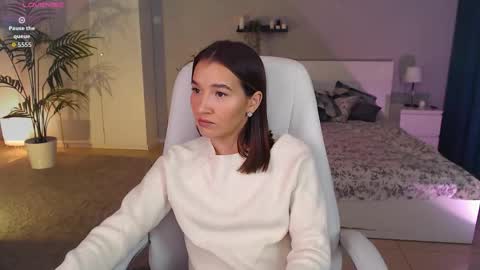 Bella online show from September 13, 2025, 12:32 am