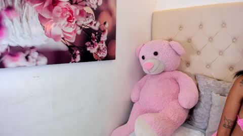 Snapshot of bellota_hil chatting on April 28, 2026, 10:15 pm Bellota Hil online show from April 28, 2026, 10:15 pm