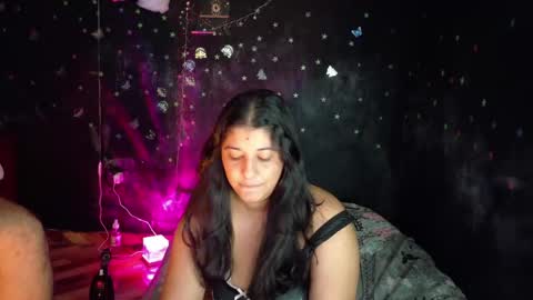 Snapshot of bellyjell chatting on June 1, 2026, 4:52 pm Your New Girlfriend online show from June 1, 2026, 4:52 pm