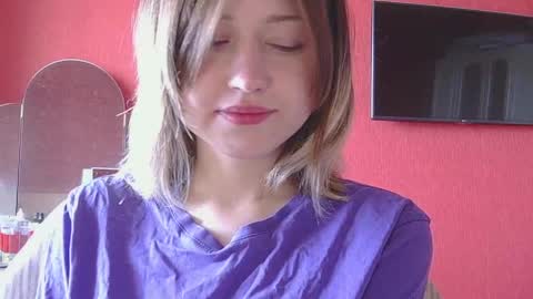 Snapshot of belovedmary chatting on May 17, 2026, 5:27 am belovedmary online show from May 17, 2026, 5:27 am