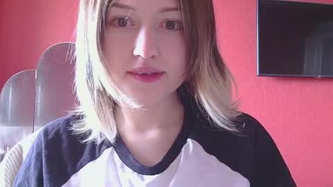 Snapshot of belovedmary chatting on June 2, 2026, 8:38 am belovedmary online show from June 2, 2026, 8:38 am