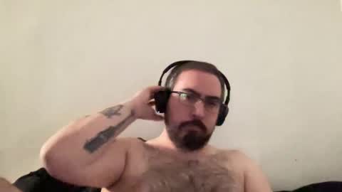 Snapshot of beluterre chatting on March 4, 2025, 6:04 am Alex online show from March 4, 2025, 6:04 am