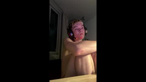 PrettyBoy online show from May 17, 2026, 10:06 pm
