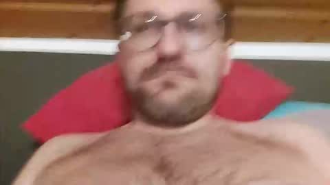 Snapshot of ben00189 chatting on October 8, 2025, 6:38 pm ben00189 online show from October 8, 2025, 6:38 pm